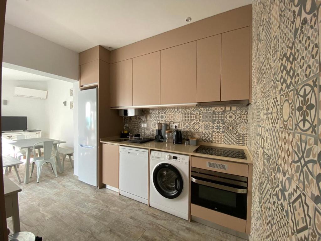 Appartamento Friendly House Lagos Esterno foto
